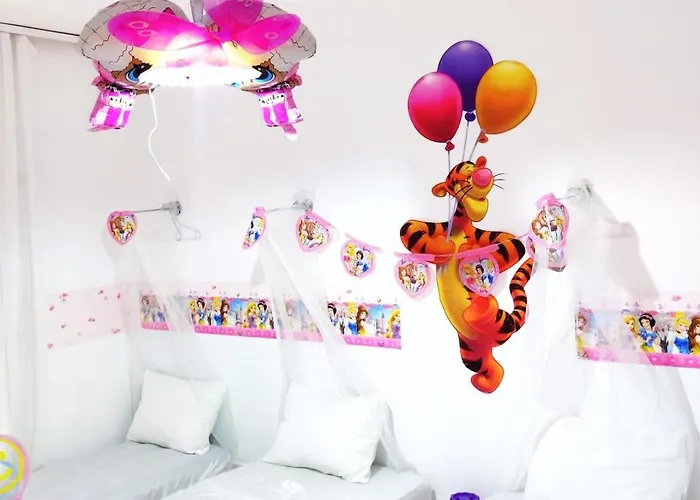 홈스테이 Disney's Slumber Party 티라나