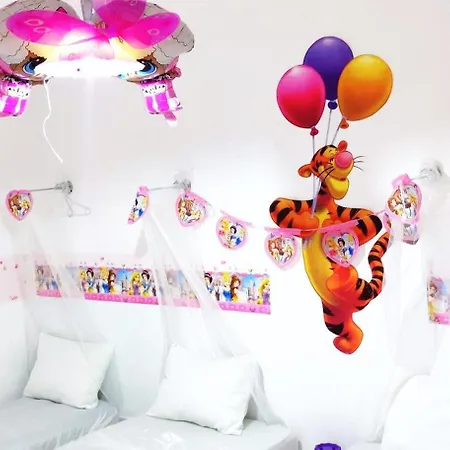 Δωμάτια σε οικογενειακή κατοικία Disney's Slumber Party Τίρανα