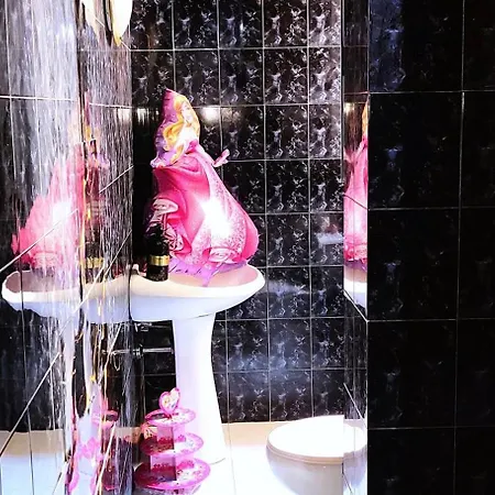 Disney's Slumber Party * ティラナ